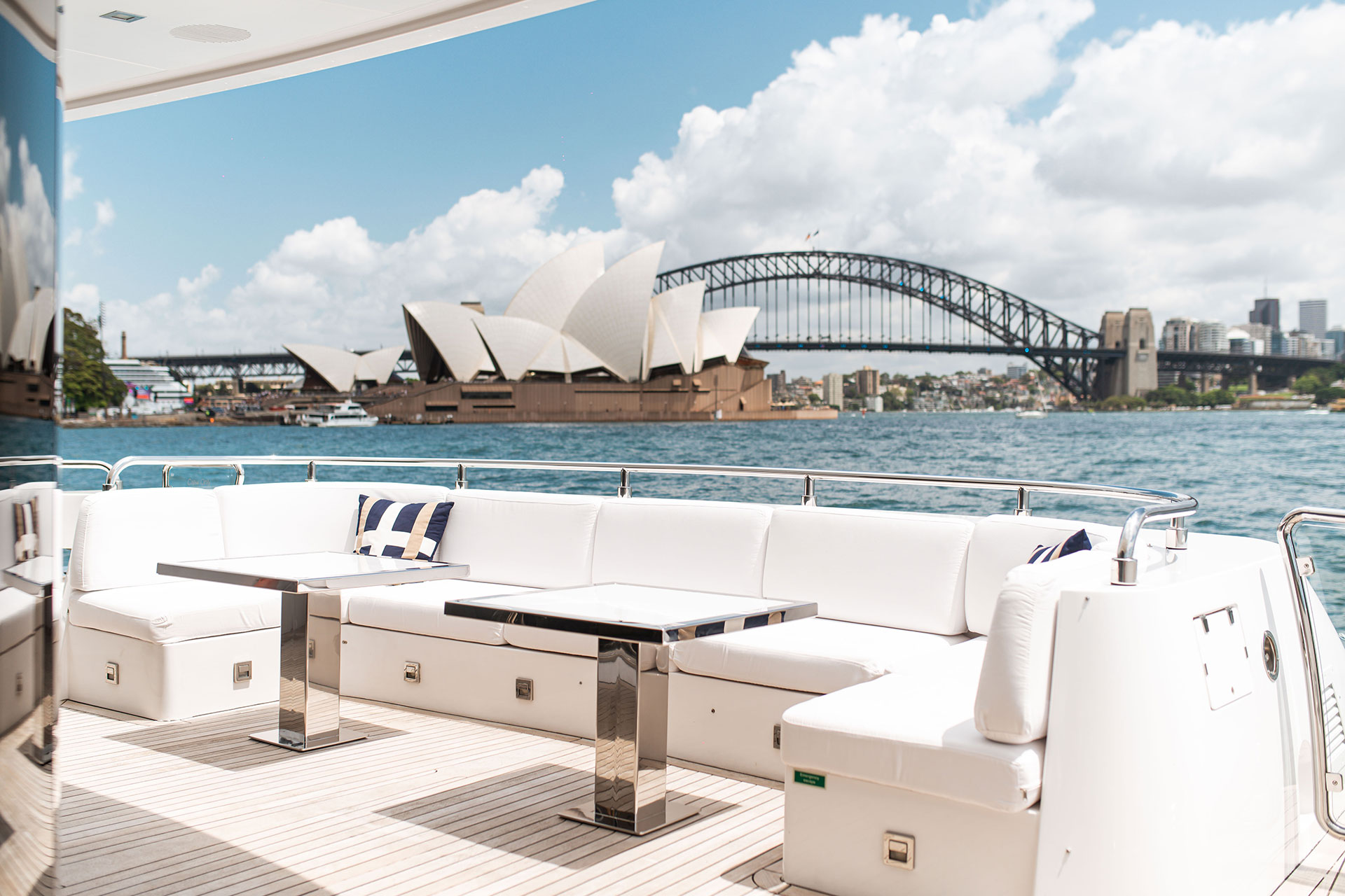 yacht hire in sydney