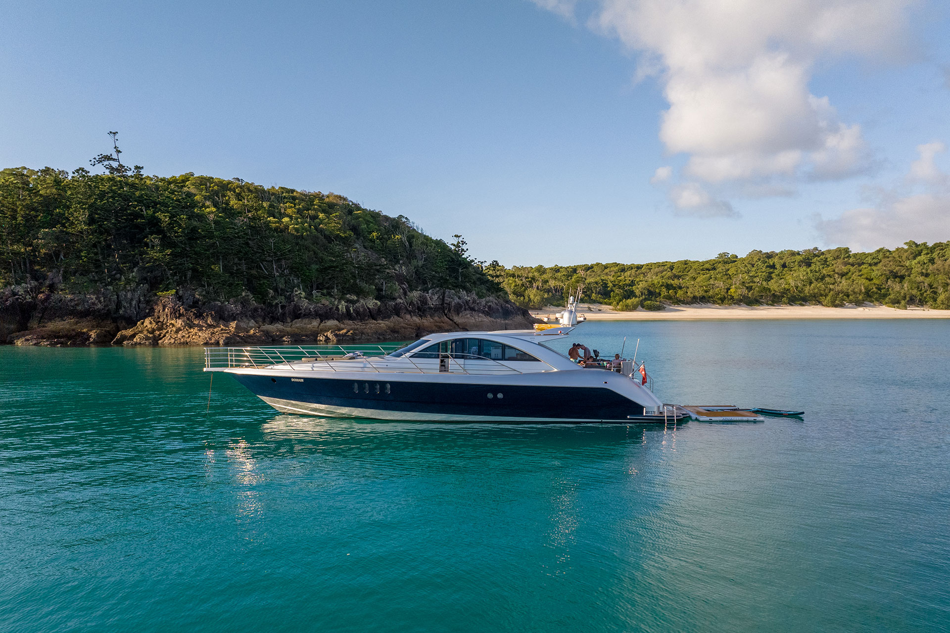 Sydney Charter Yacht Bella Lacqua